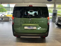 Usata Ford Tourneo Courier Active 125 CV (91 kW) 2025 Verde Monovolume