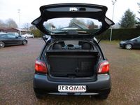 Gebraucht Toyota Yaris 68 PS (50 kW) 2001 Schwarz Limousine