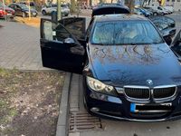 Gebraucht BMW 318 143 PS (105 kW) 2008 Blau Limousine