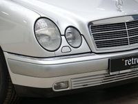 Gebraucht Mercedes E320 Elegance 220 PS (161 kW) 1995 Silber Limousine