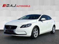 Gebraucht Volvo V40 Kinetic 120 PS (88 kW) 2018 Weiß Limousine