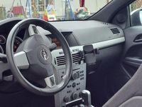 Gebraucht Opel Astra GTC 126 PS (92 kW) 2005 Silber Coupé