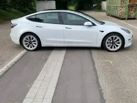 Gebraucht Tesla Model 3 359 kW (489 PS) 2021 Weiß Limousine