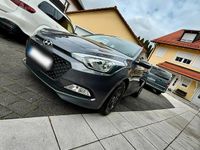 Gebraucht Hyundai i20 84 PS (61 kW) 2017 Grau Limousine