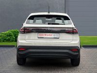 Gebraucht VW Taigo Basis 95 PS (69 kW) 2024 Grau SUV