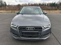Gebraucht Audi A3 Ambiente 140 PS (102 kW) 2013 Grau Limousine