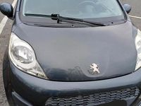 Gebraucht Peugeot 107 68 PS (50 kW) 2014 Grau Kleinwagen