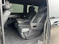 Gebraucht Mercedes V300 Avantgarde 237 PS (174 kW) 2024 Schwarz Van / Kleinbus