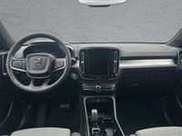 Neu Volvo XC40 Plus 163 PS (119 kW) 2025 Blau SUV