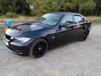 Second-hand BMW 325 Sport Line 218 CP (160 kW) 2006 Negru Berlinǎ