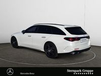 Gebraucht Mercedes E220 AMG 197 PS (144 kW) 2023 Weiß Limousine