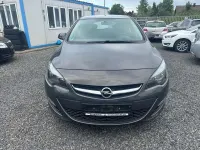 Gebraucht Opel Astra Selection 116 PS (85 kW) 2014 Plat.anthr./rogrey/0j:silbergr Kleinwagen