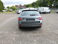 Gebraucht Skoda Superb Ambition 150 PS (110 kW) 2022 Grau Kombi