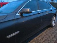 Gebraucht BMW 750 410 PS (301 kW) 2010 Schwarz Limousine