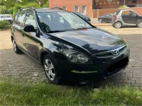 Gebraucht Hyundai i30 109 PS (80 kW) 2010 Schwarz Kombi