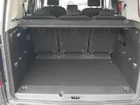 Używany Opel Combo-e Life Ultimate 100 kW (136 KM) 2025 Szary Sedan/Limuzyna