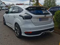 Gebraucht Ford Focus ST 250 PS (183 kW) 2016 Weiß Limousine