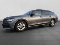 Gebraucht Skoda Superb Essence 150 PS (110 kW) 2025 Grau Kombi