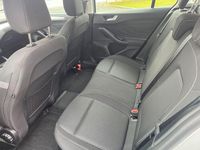 Gebraucht Ford Focus Cool & Connect 125 PS (91 kW) 2021 Silber Limousine