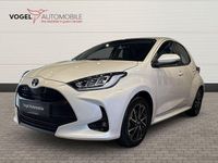 Gebraucht Toyota Yaris Hybrid Basis 116 PS (85 kW) 2023 Platinweiss metallic Limousine