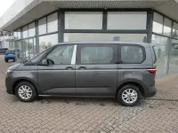 Używany VW Multivan Life 110 KM (80 kW) 2024 Szary Minivan