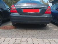 Gebraucht Mercedes E200 163 PS (119 kW) 2004 Schwarz Limousine