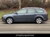 Gebraucht Ford Focus Style 101 PS (74 kW) 2010 Grau Kombi