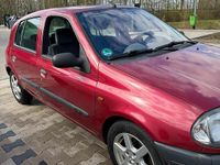 Gebraucht Renault Clio II 75 PS (55 kW) 2000 Rot Kleinwagen