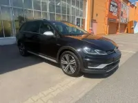Gebraucht VW Golf Alltrack 184 PS (135 kW) 2018 Deep black perleffekt Kombi