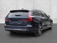 Gebraucht Volvo V60 Plus 398 PS (292 kW) 2024 Denim blue / metallic Kombi