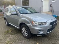 gebraucht Mitsubishi Outlander Intense 4WD