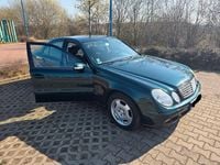Gebraucht Mercedes E220 150 PS (110 kW) 2005 Grün Limousine