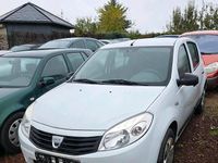 Gebraucht Dacia Sandero 75 PS (55 kW) 2009 Weiß Kleinwagen