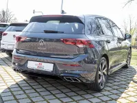 Gebraucht VW Golf VIII R-line 150 PS (110 kW) 2024 Grau Limousine