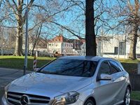 gebraucht Mercedes A180 (BlueEFFICIENCY) 7G-DCT Urban