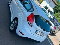 Gebraucht Ford Fiesta 80 PS (58 kW) 2014 Weiß Kleinwagen