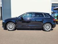 Gebraucht Audi A3 Sportback Attraction 122 PS (89 kW) 2013 Brillantschwarz Kleinwagen