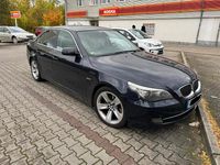 Gebraucht BMW 530 235 PS (172 kW) 2007 Blau Limousine
