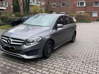Gebraucht Mercedes B180 Sport Edition 109 PS (80 kW) 2017 Grau Kleinwagen