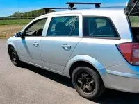Gebraucht Opel Astra Edition 110 PS (80 kW) 2009 Silber Kombi
