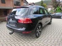 Gebraucht VW Touareg Exclusive 245 PS (180 kW) 2012 Deep black perleffekt SUV