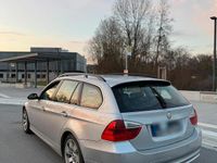 Gebraucht BMW 330 231 PS (169 kW) 2006 Grau Kombi