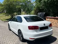 Gebraucht VW Jetta Life 122 PS (89 kW) 2014 Weiß Limousine
