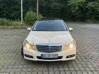 Gebraucht Mercedes E200 136 PS (100 kW) 2011 Beige Limousine