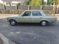 Gebraucht Mercedes E280 185 PS (136 kW) 1981 Grün Limousine
