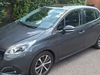 Gebraucht Peugeot 208 Style 83 PS (61 kW) 2017 Grau Kleinwagen