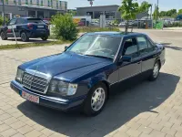 Gebraucht Mercedes E280 1993 Blau Limousine
