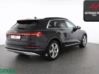 Gebraucht Audi e-tron S-Line 300 kW (408 PS) 2023 Schwarz SUV