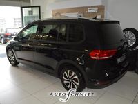 Gebraucht VW Touran Active 150 PS (110 kW) 2022 Schwarz Van / Kleinbus