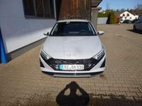 Gebraucht Hyundai i20 Trend 101 PS (74 kW) 2025 Silber Kleinwagen